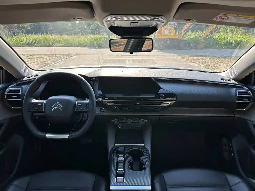 Citroën Versailles C5 X 2022 2022 1.6T Enjoy Extraordinary Tiger Year Opening Edition