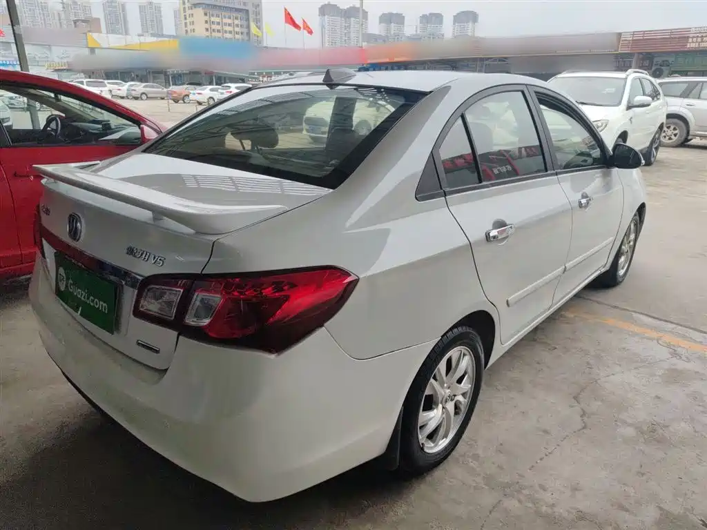 Changan Yuexiang V5 2015 2012 1.5L Manual Sport China IV