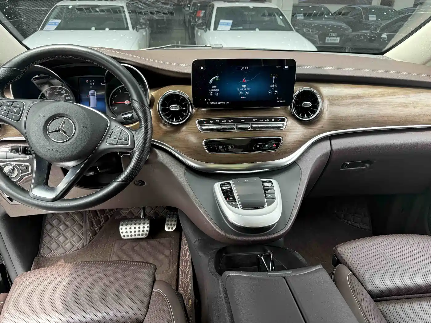 MERCEDES-BENZ V CLASS