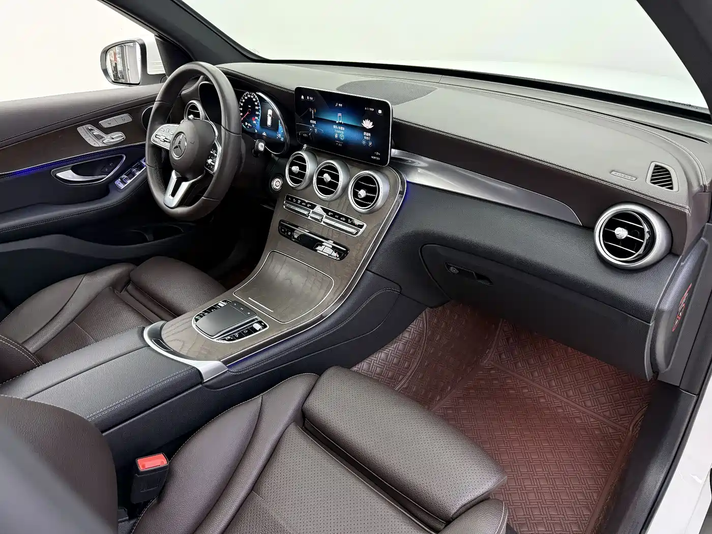 Mercedes-Benz GLC 2020 Facelift GLC 300 L 4MATIC Dynamic фото 14