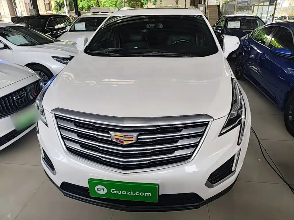 Фото 3 - Cadillac XT5