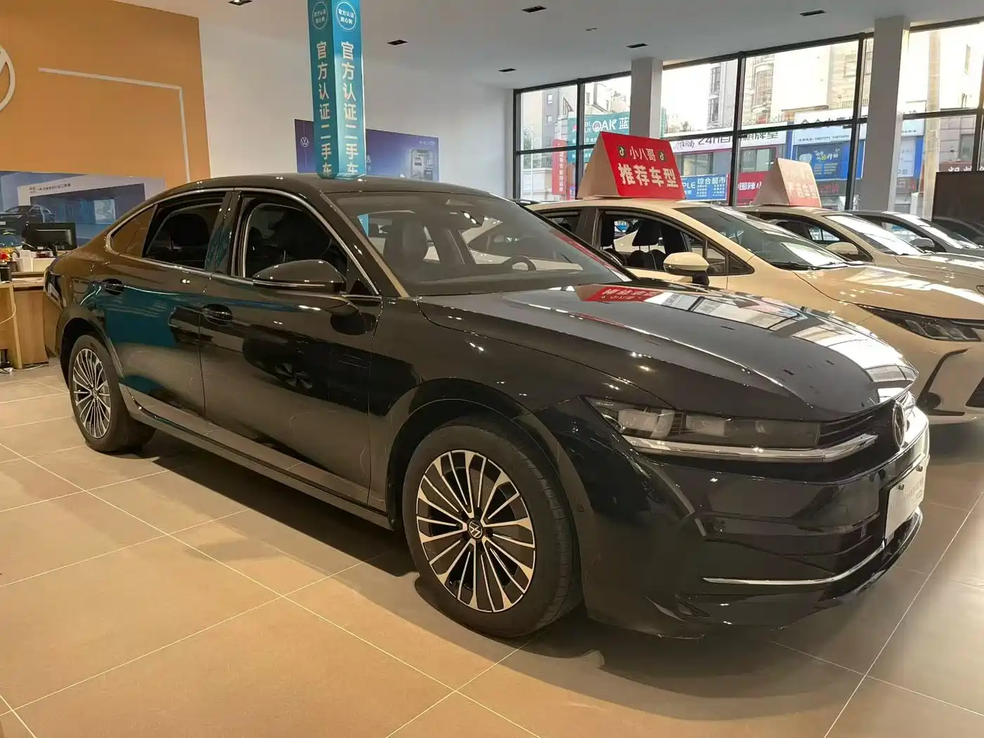 Volkswagen Magotan 2024 380TSI DSG Luxury Edition (Daimai Package) фото 3