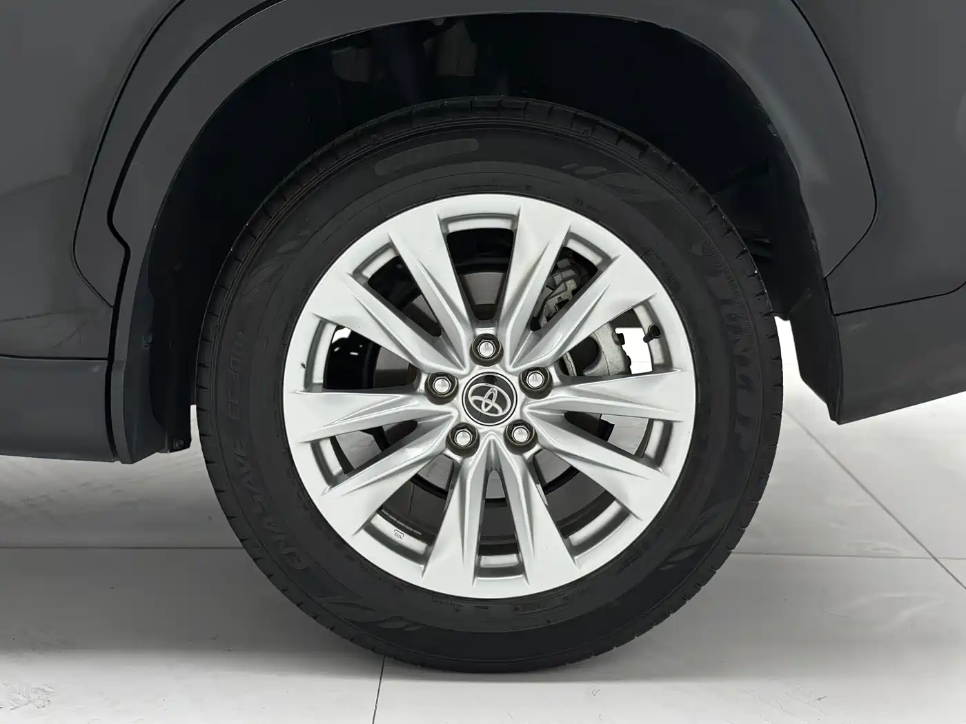Toyota Corolla Cross 2023 Hybrid 2.0L Pioneer Edition фото 21