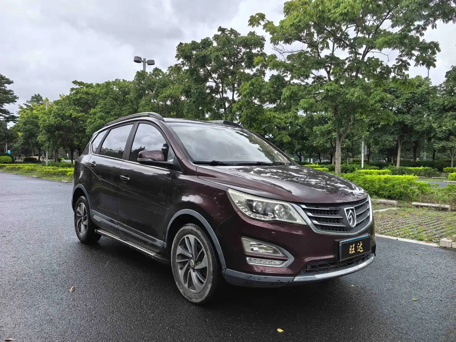 Photo 2 - Baojun 560