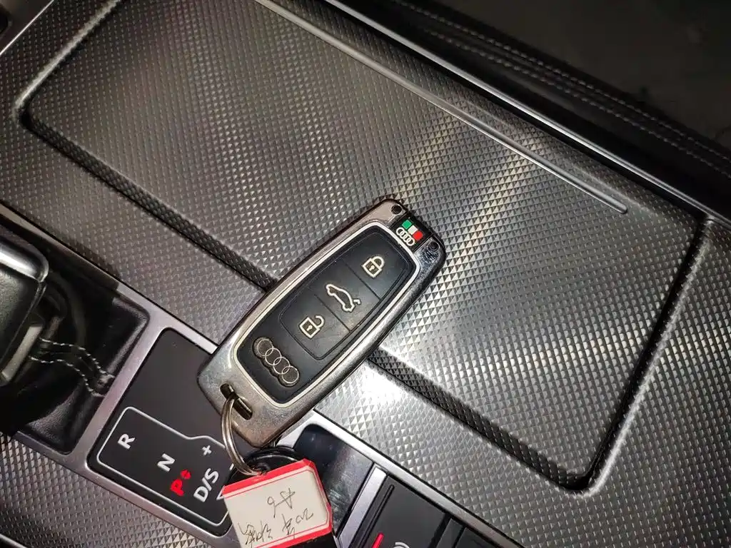 Audi A6L 2019 40 TFSI Luxury Dynamic фото 17