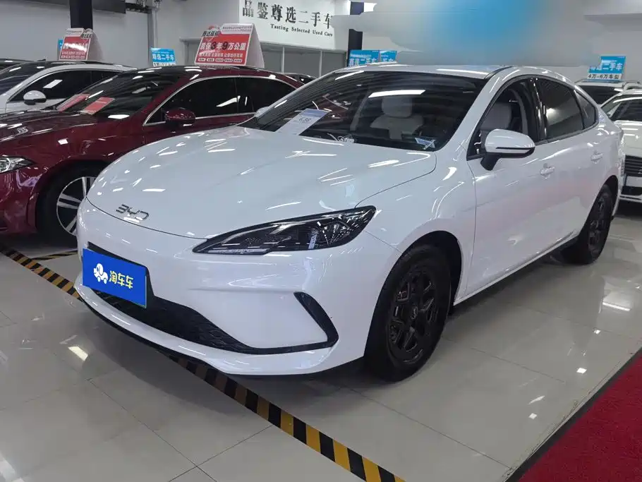 BYD Hai Bao 05 DM-i 2025 — пригон из Китая
