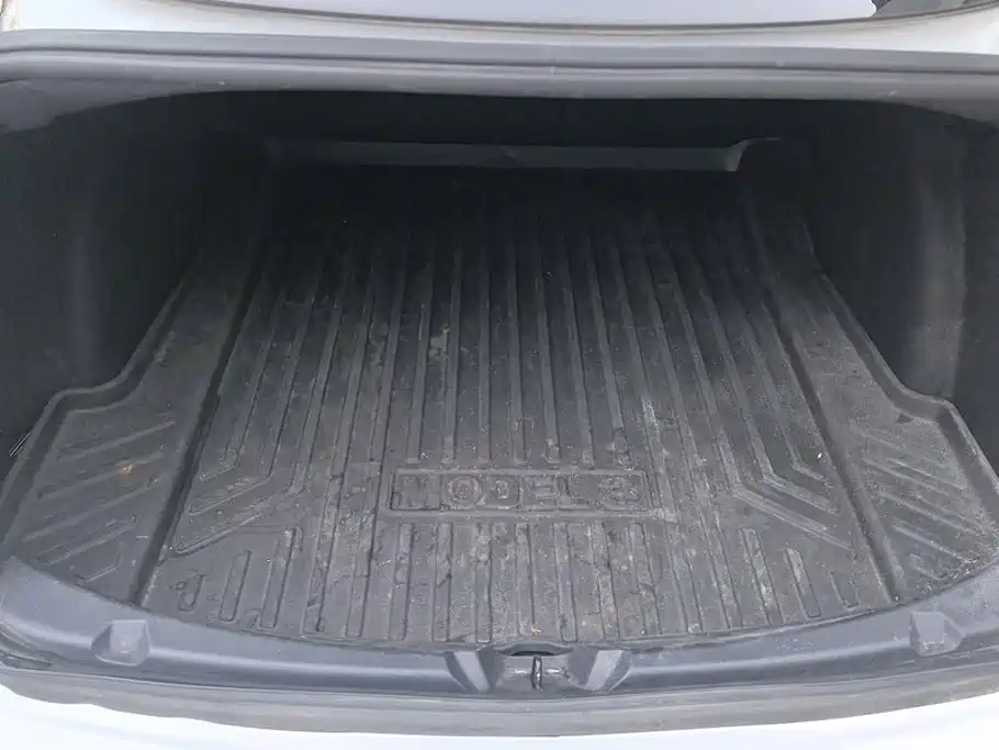 Tesla Model 3 (Import) 2020 2019 Long Range All-Wheel Drive Edition