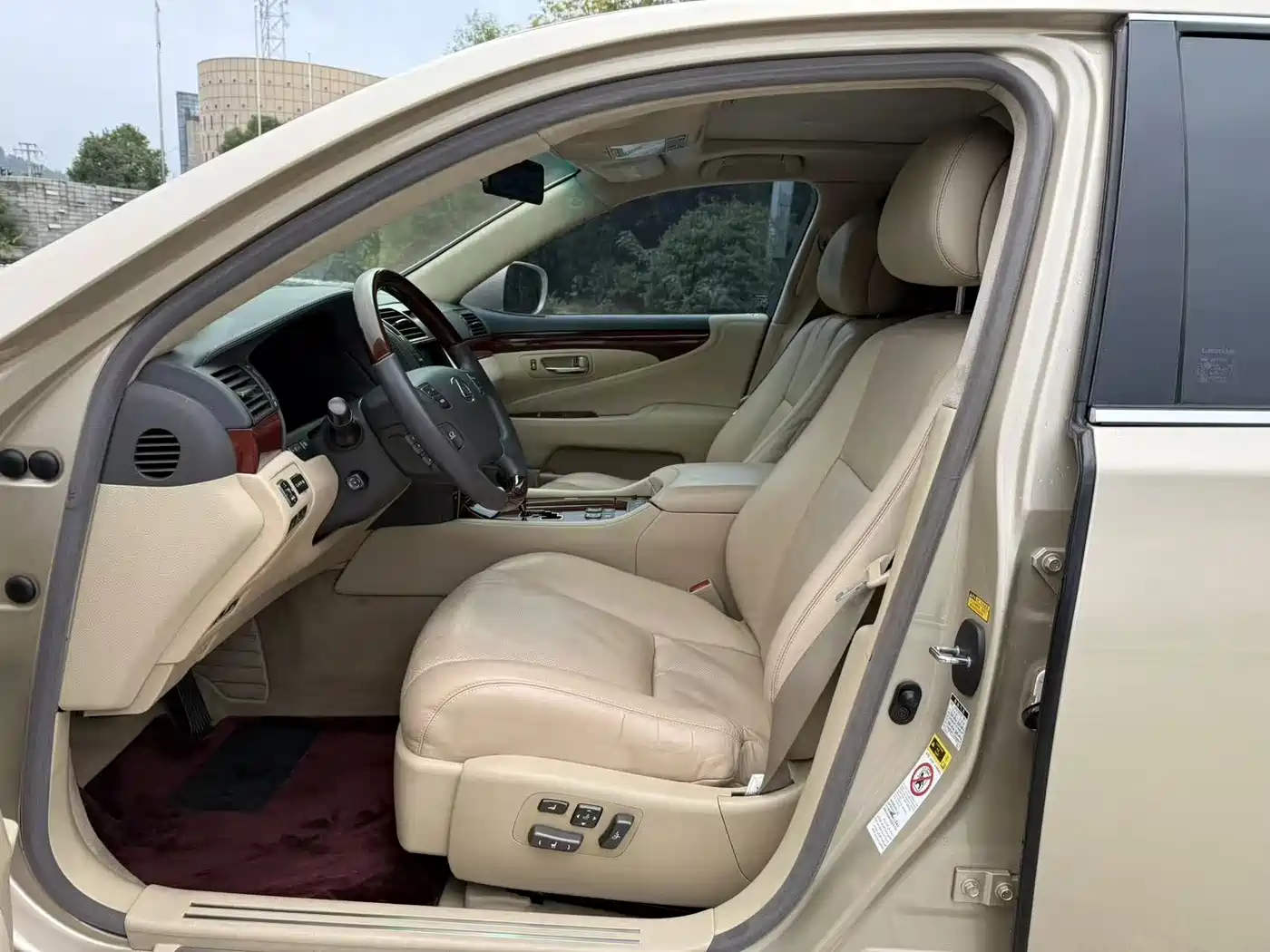 Lexus LS 2006 460L Premium Edition фото 9