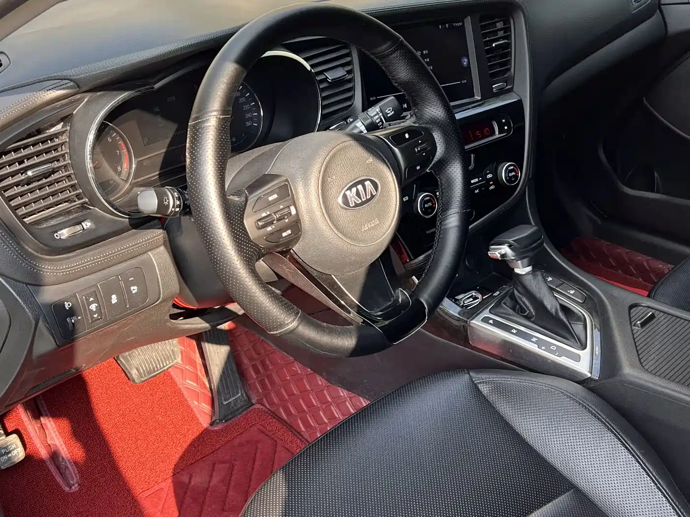 Kia K5 2014 2.0L Automatic LUXURY фото 4