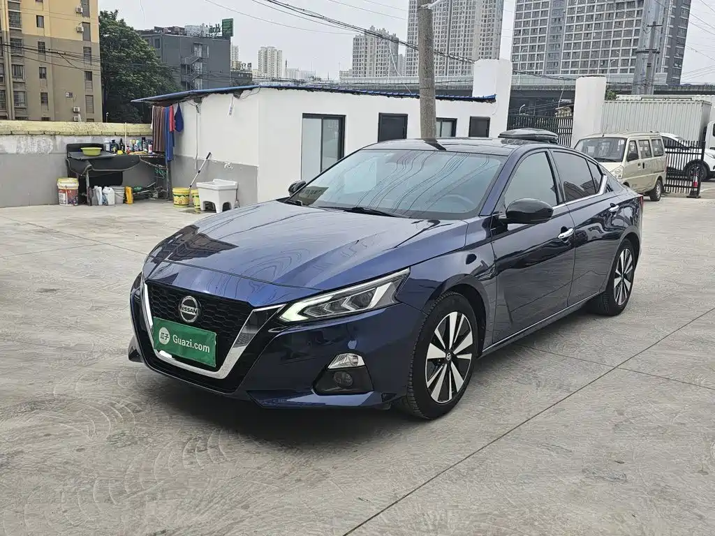 Фото 2 - Nissan Teana