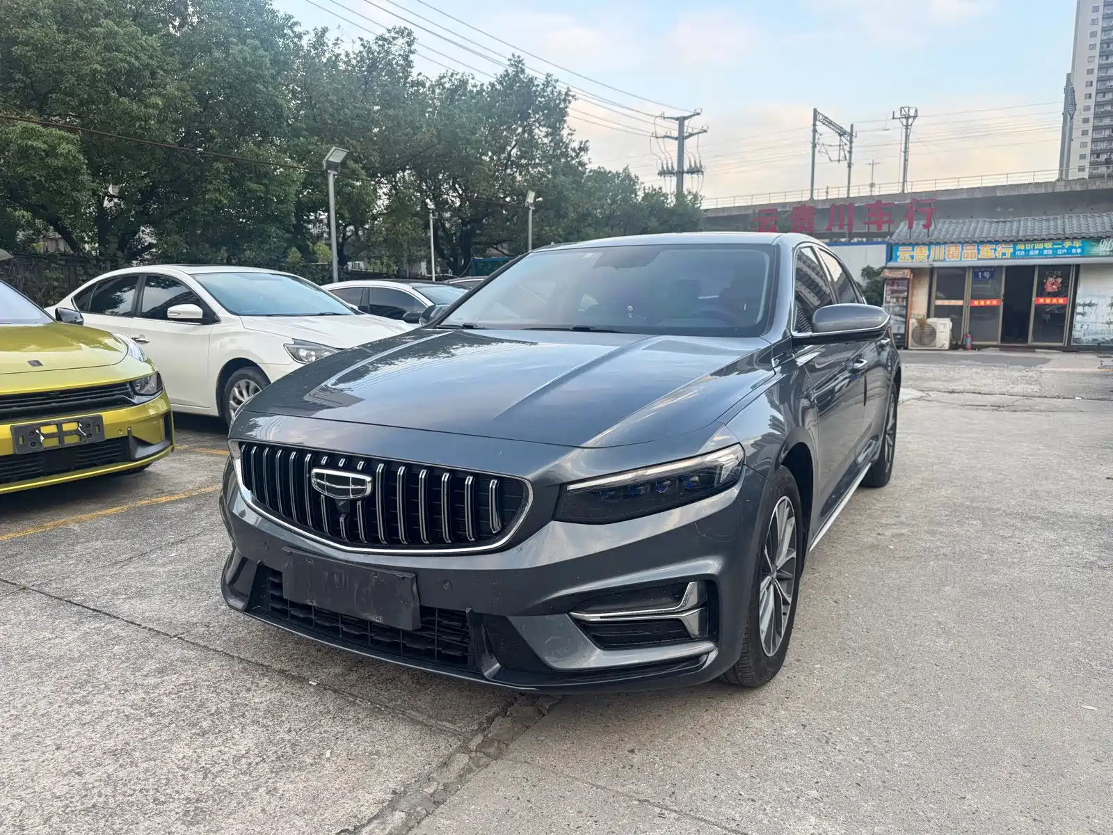 Фото 1 - Geely Preface