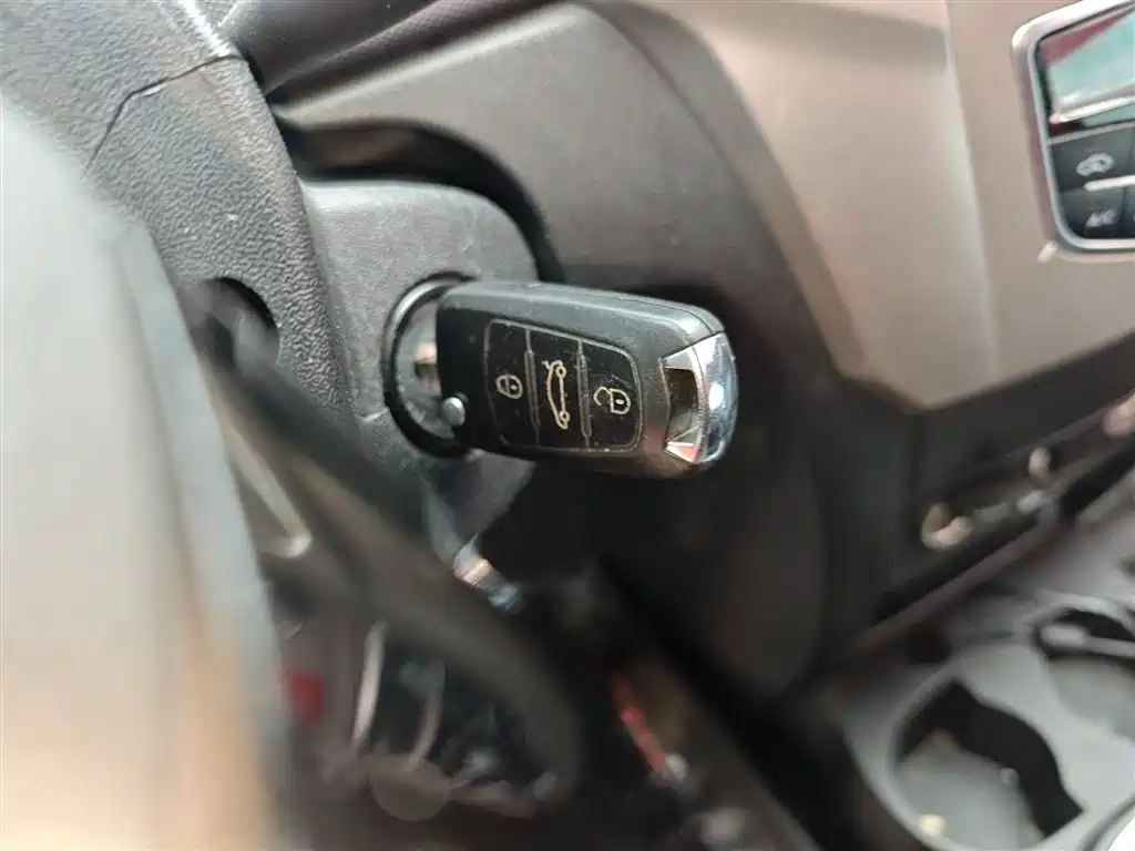Haval H1 2016 Red Label 1.5L AMT Luxury фото 12