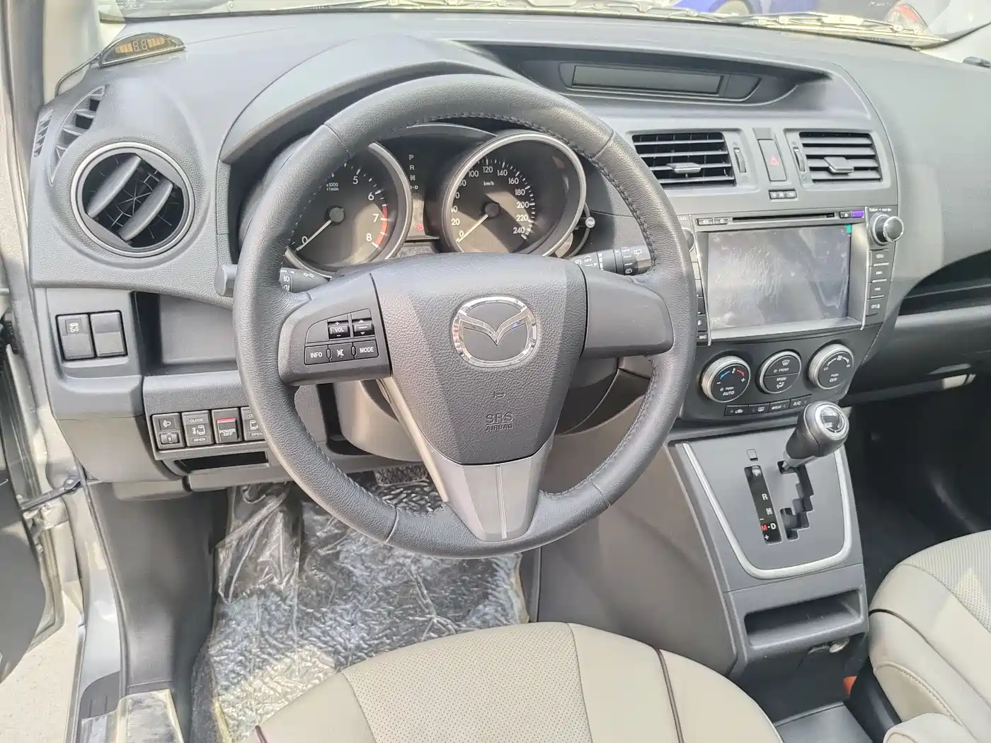 Mazda Mazda5 2013 2.0L Automatic Luxury фото 6