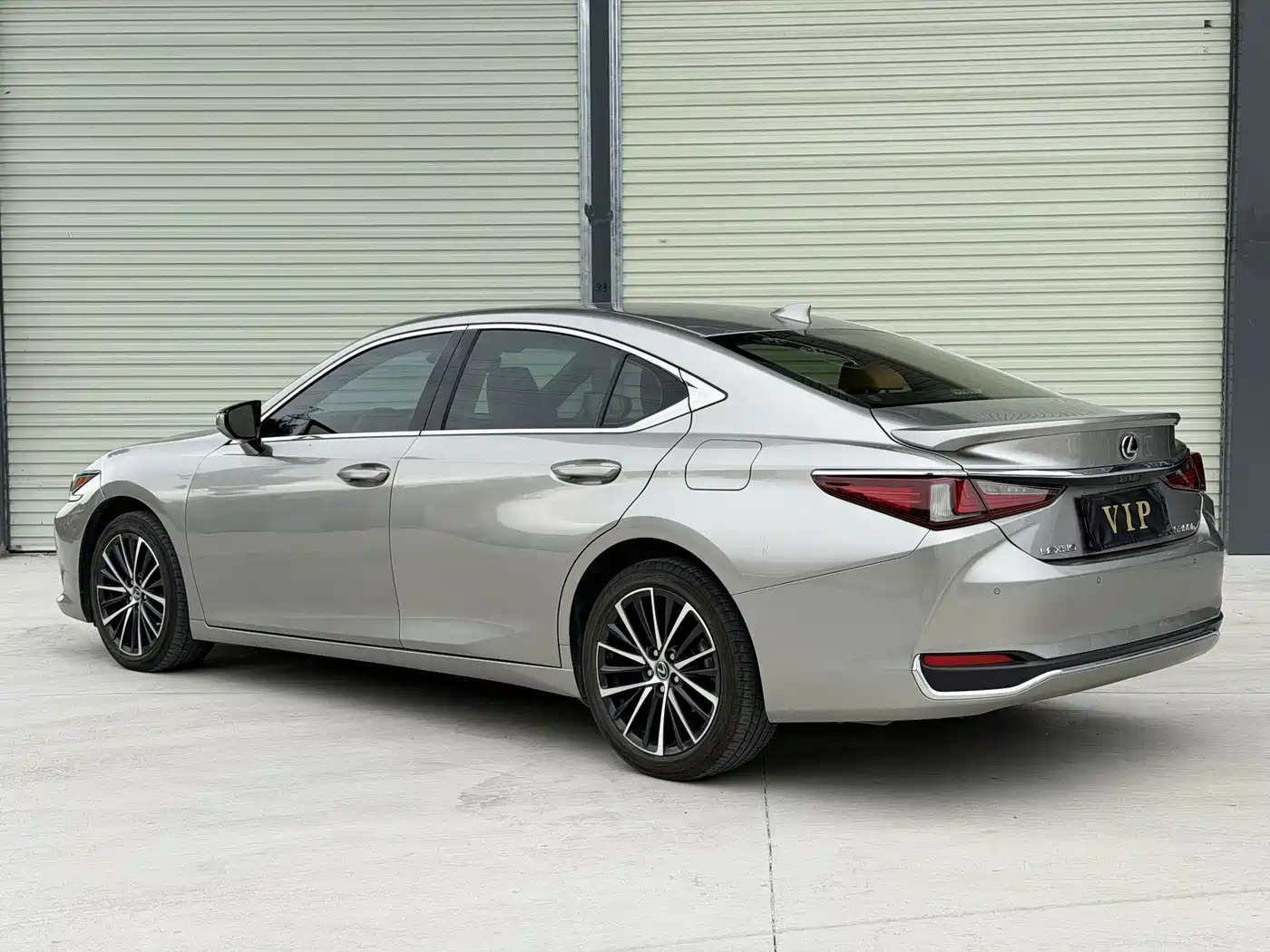 LEXUS ES