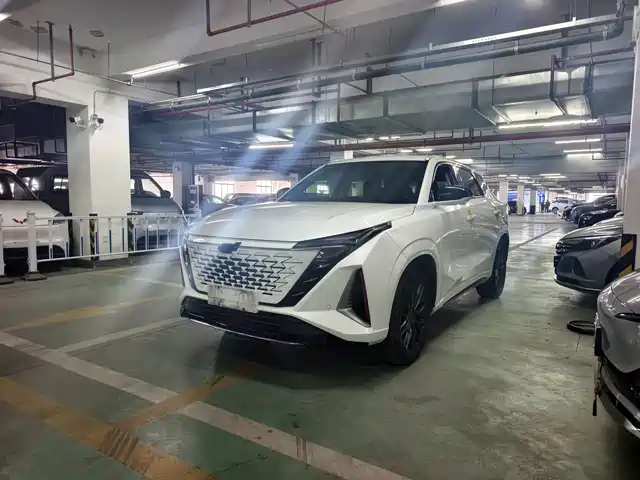 Changan Oshan Z6 2022 Blue Whale 1.5T DCT Intelligent Enjoyment