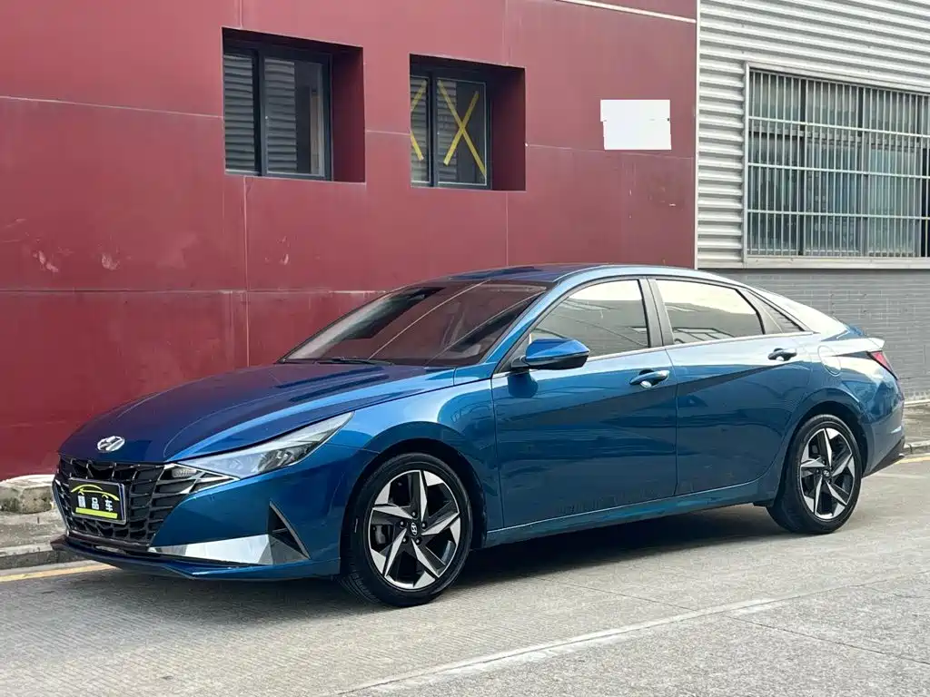  Hyundai Elantra 2021 1.5L CVT LUX Premium Edition