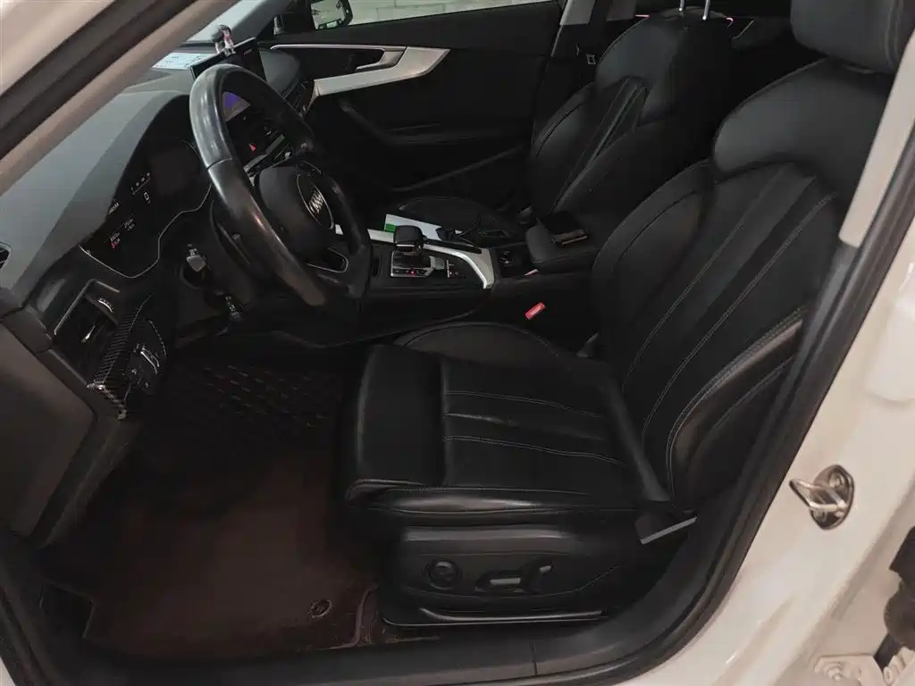 Audi A4L 2022 40 TFSI Luxury Dynamic фото 11