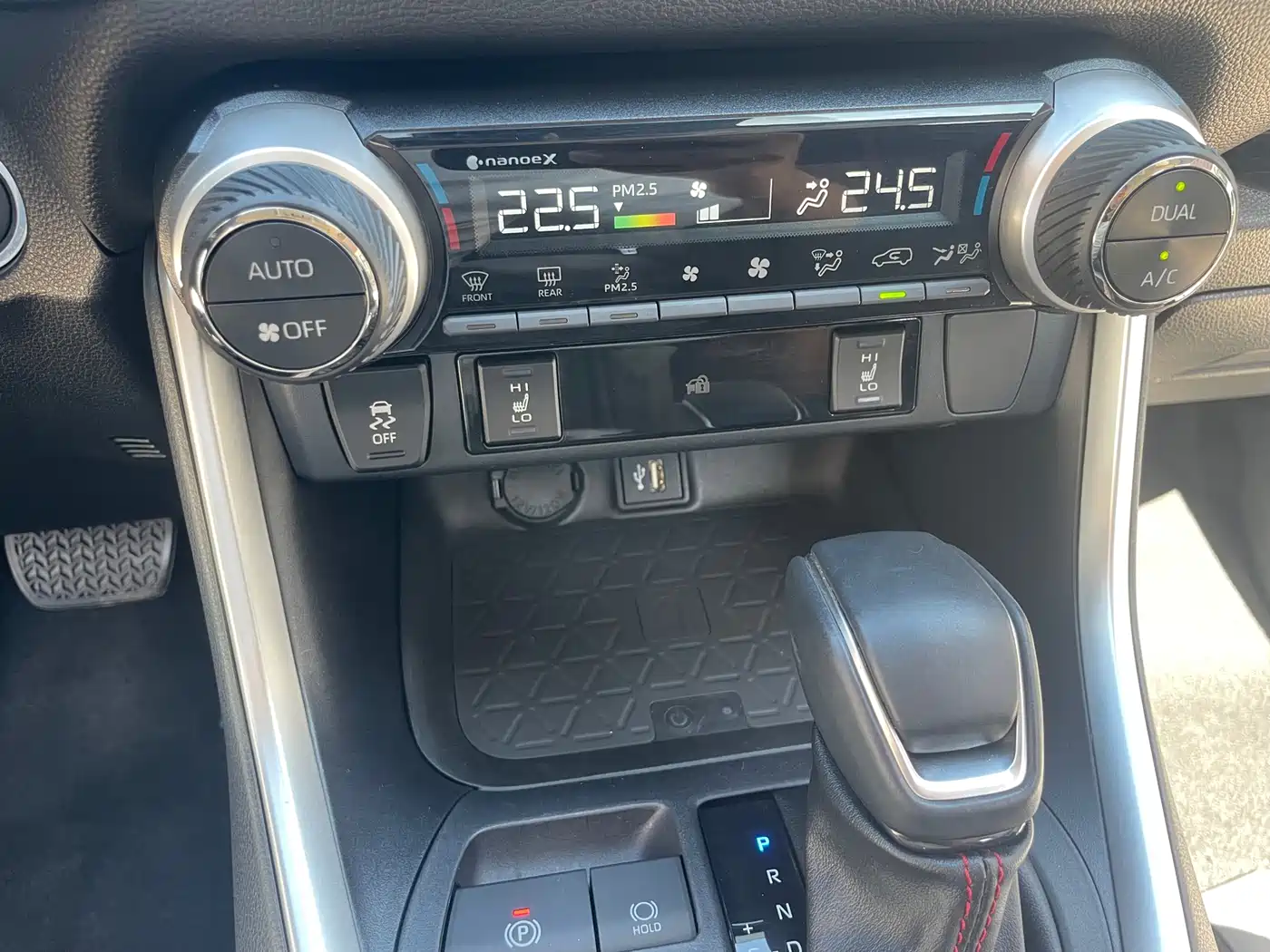 Toyota Wildlander New Energy 2023 High Performance 2.5L AWD Turbo Edition фото 22