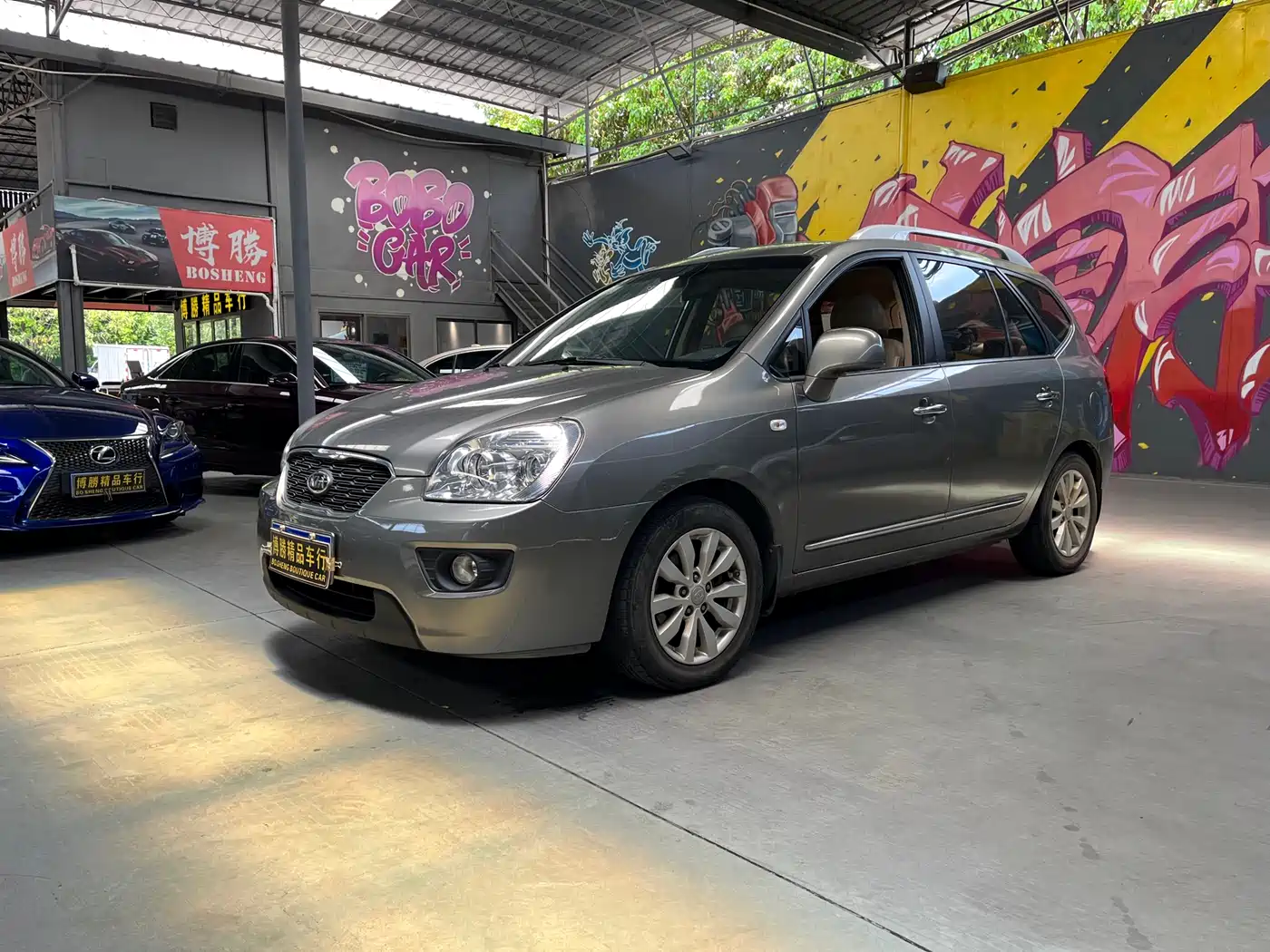 Kia Carens 2011 2.0L 7-seat Automatic Comfort