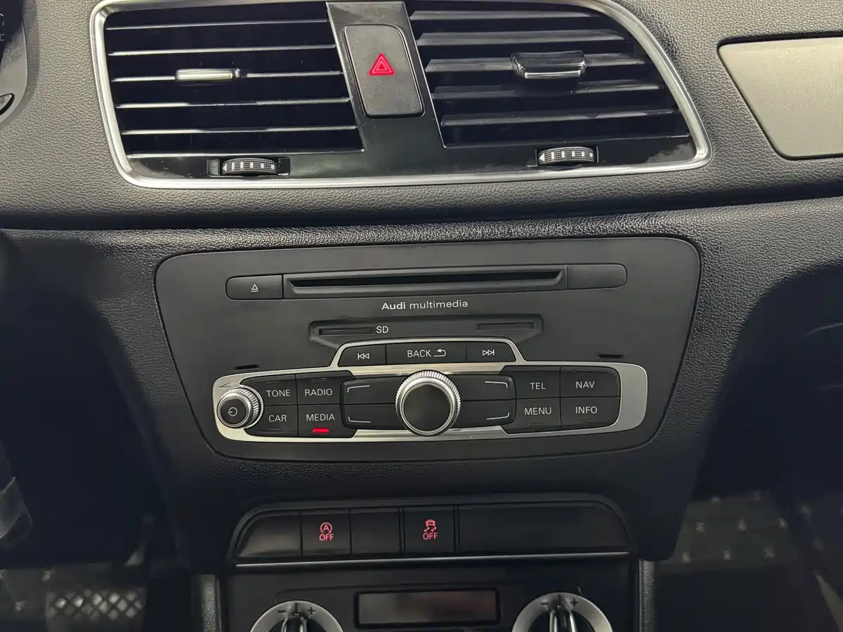 Audi Q3 2013 35 TFSI Progressive фото 19