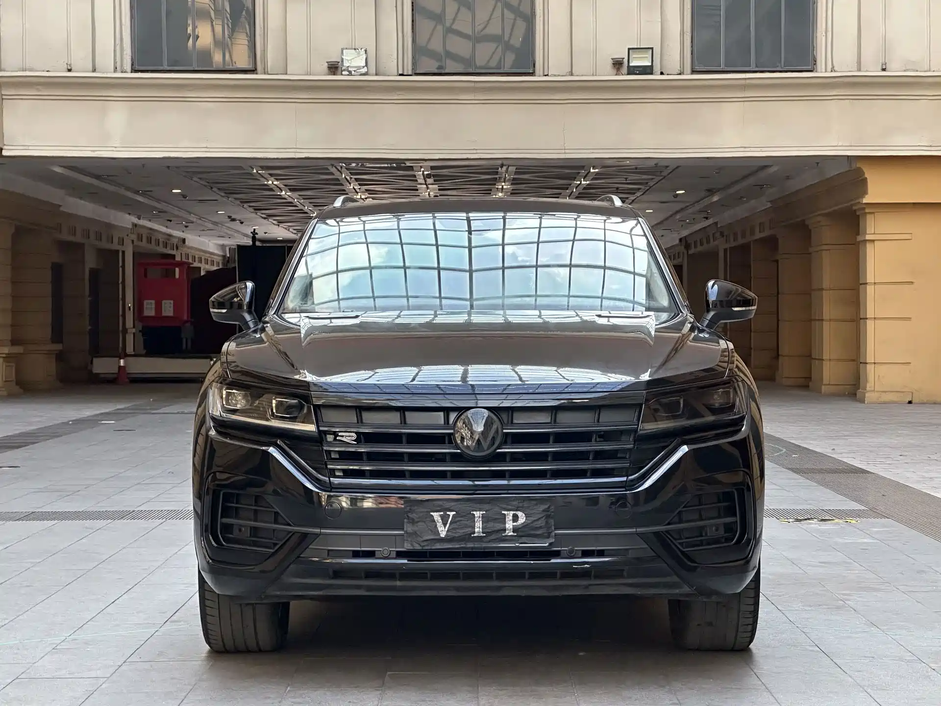 Фото 2 - Volkswagen Touareg