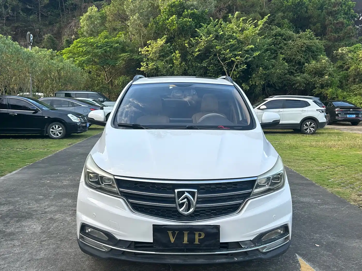 Baojun 730 2019 2017 1.8L iAMT Luxury 7-Seater