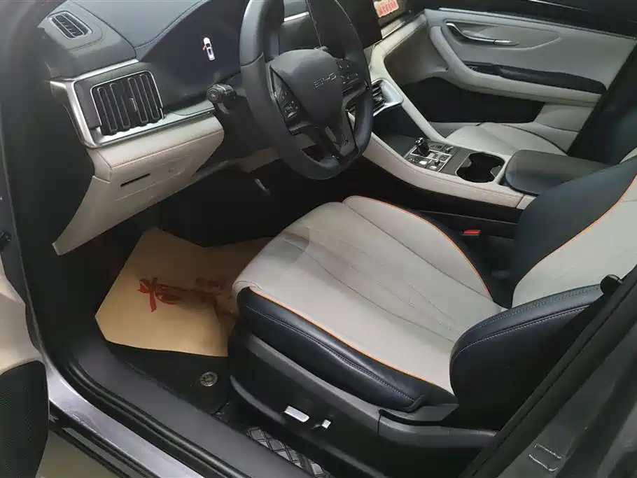 BYD Song PLUS PHEV 2024 Glory Edition DM-i 110km Flagship фото 9