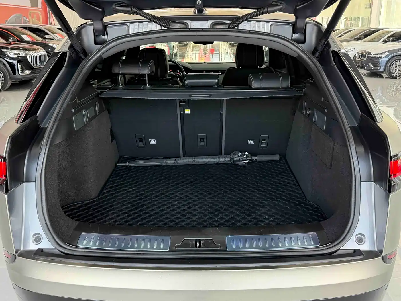 Land Rover Range Rover Velar 2020 P250 R-DYNAMIC S фото 18