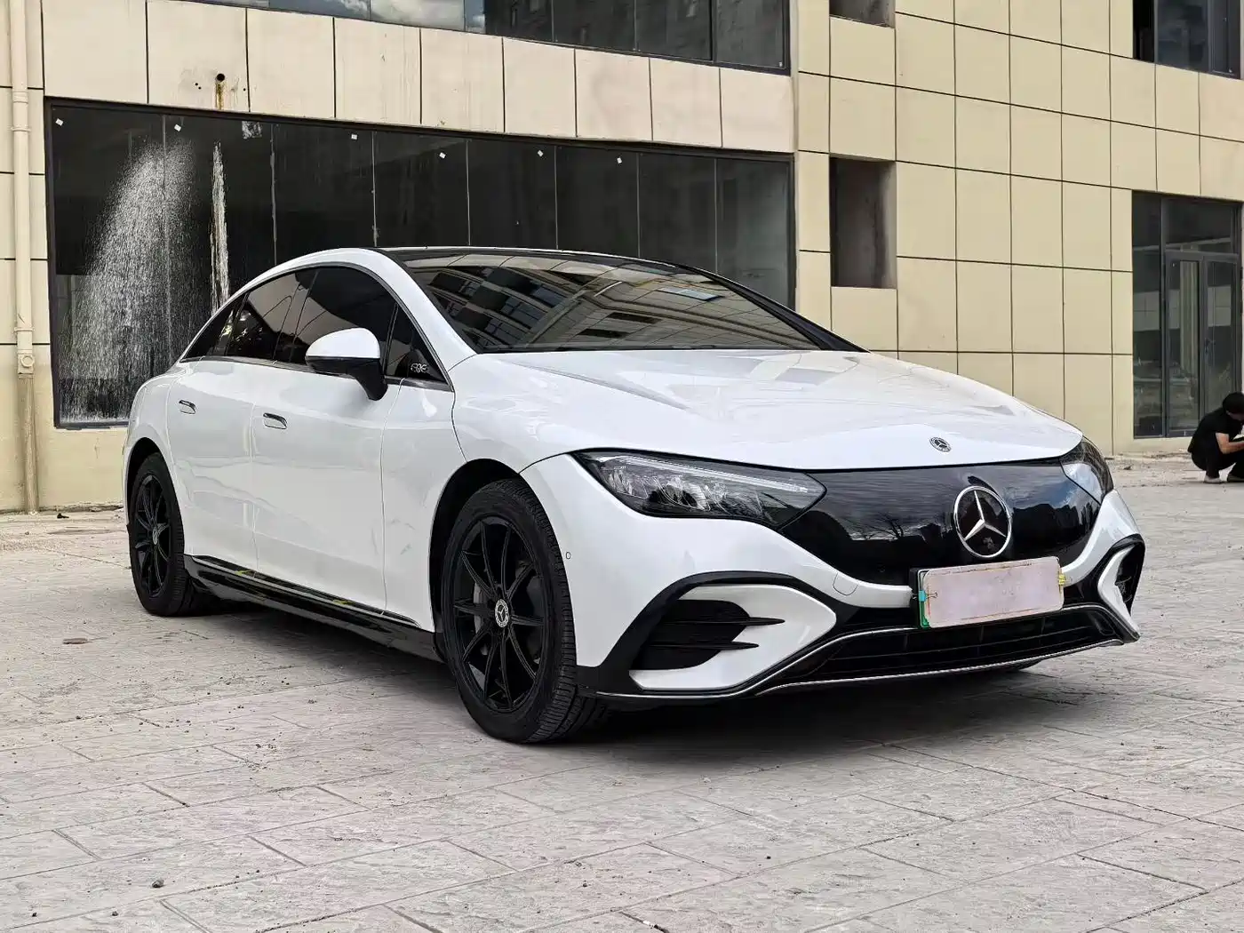 Mercedes-Benz EQE 2022 350 Pioneer Edition фото 3