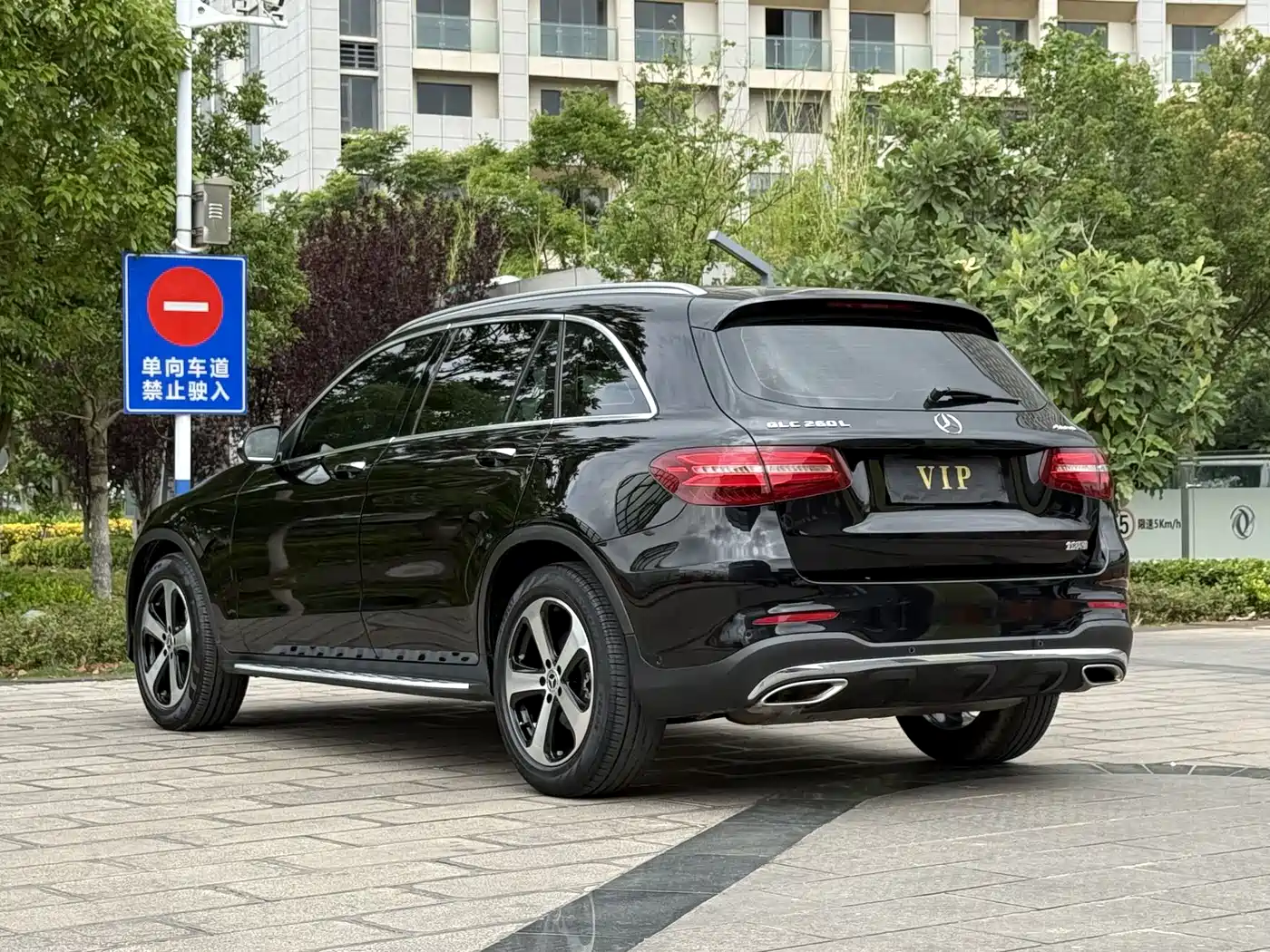 Mercedes-Benz GLC 2019 Facelift GLC 260 L 4MATIC Luxury фото 4