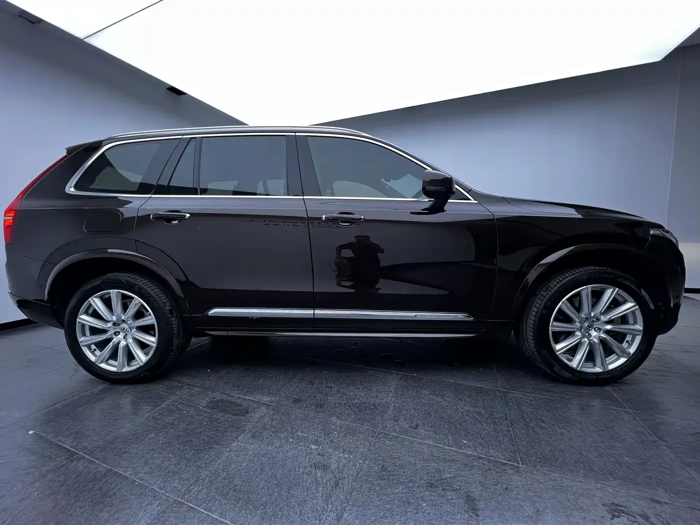 Volvo XC90 Plug-in Hybrid 2018 2018 E-Drive Hybrid T8 Excellence 7-seater