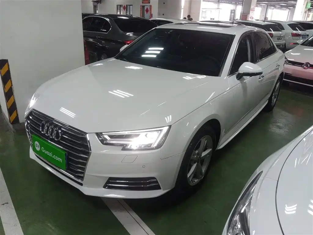 Audi A4L 2017 Plus 40 TFSI Fashion