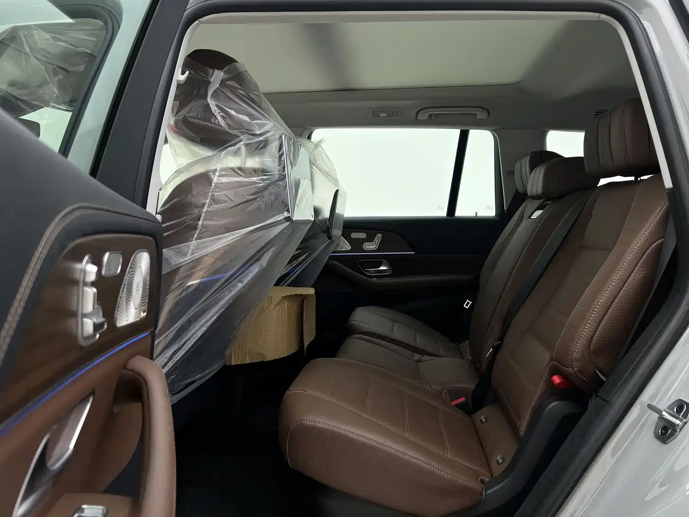 Mercedes-Benz GLS 2024 Model GLS 450 4MATIC Luxury фото 9