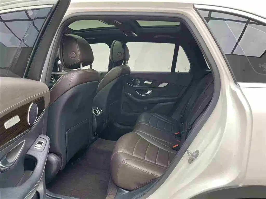 Mercedes-Benz GLC 2019 GLC 260 L 4MATIC Dynamic фото 16