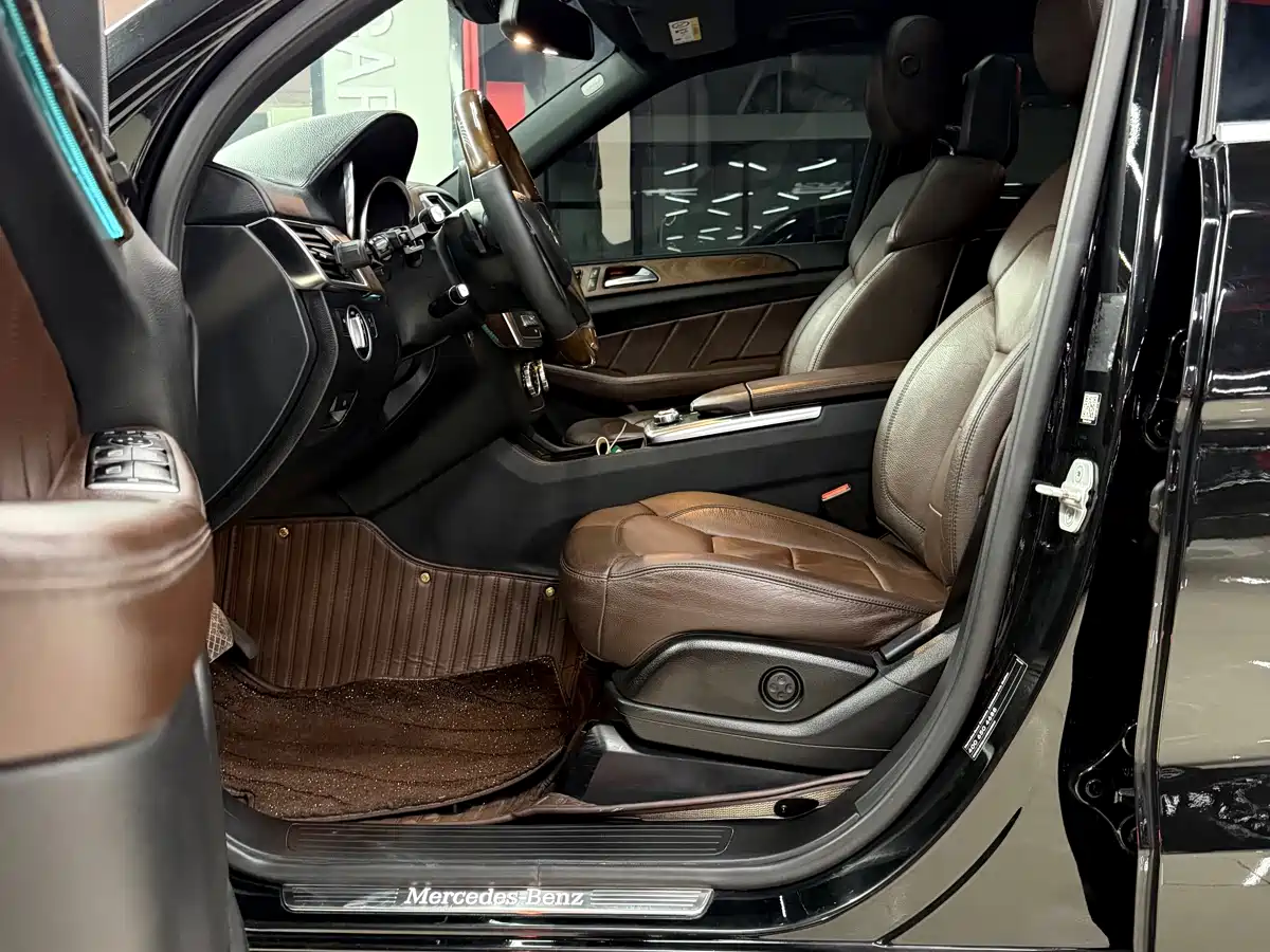 Mercedes-Benz GL-Class 2015 GL 400 4MATIC Luxury фото 10