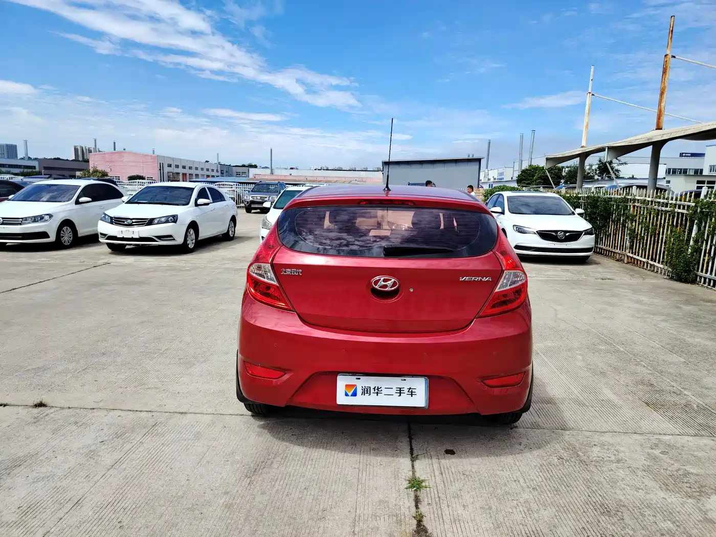 Hyundai Reina 2014 Model 1.4L Automatic GLX фото 11