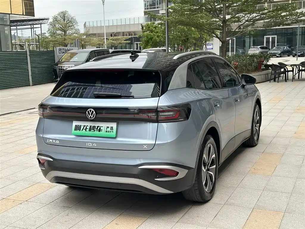 VOLKSWAGEN ID.4 X