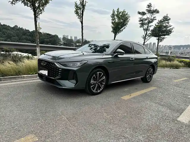 chery arrizo-8