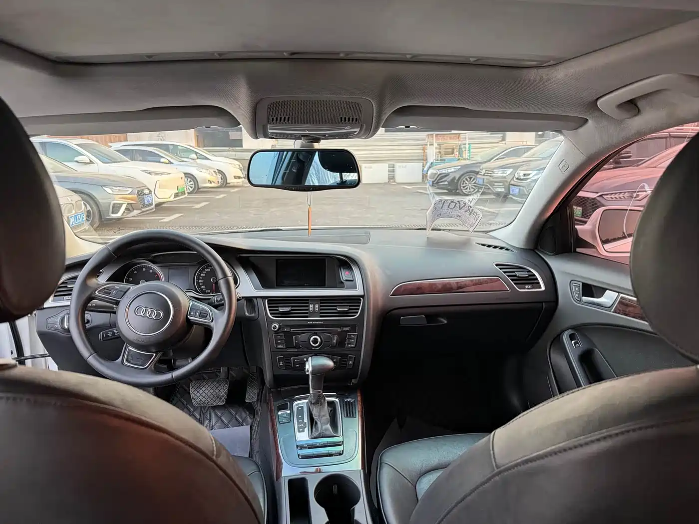 Audi A4L 2013 35 TFSI Automatic Comfort фото 5