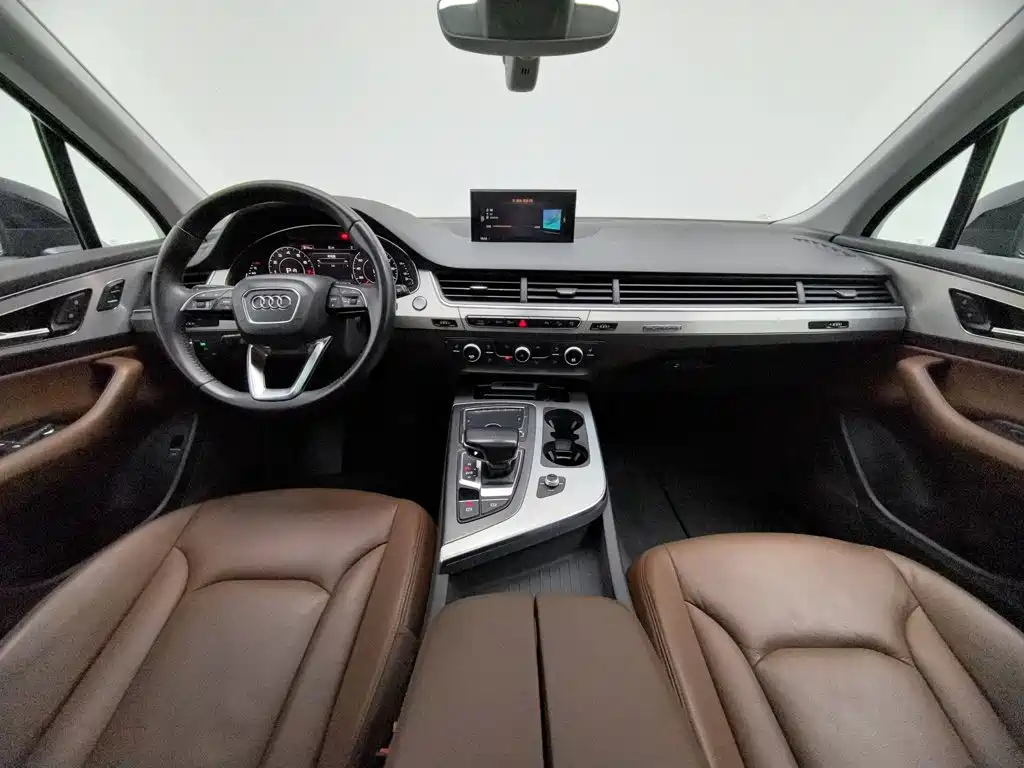 Photo 5 - Audi Q7