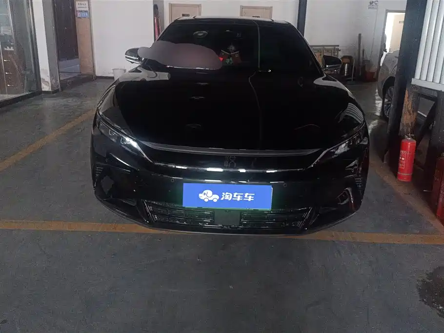 BYD Han 2025 DM-i Smart Driving Edition 125KM Comfort фото 2