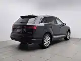 Photo 2 - Audi Q7