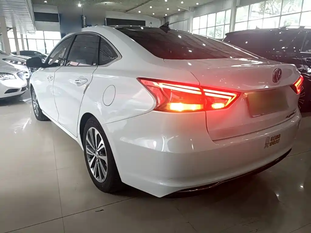 Changan Raeton CC 2018 2018 1.5T Automatic Luxury Class China V