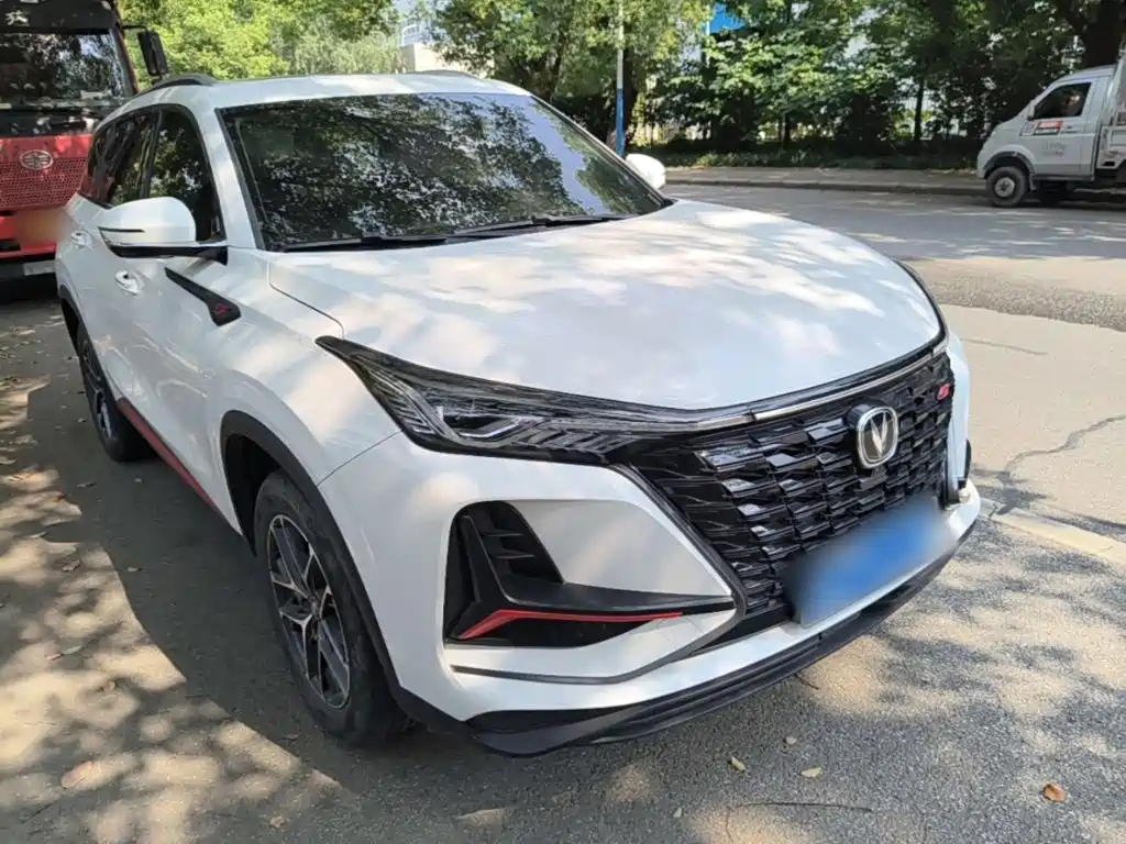 Фото 4 - Changan CS75 PLUS
