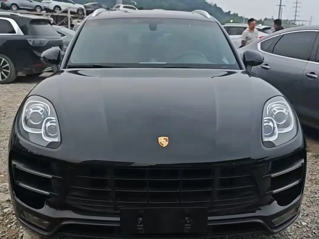 Porsche Macan 2015 2014 Macan Turbo 3.6T