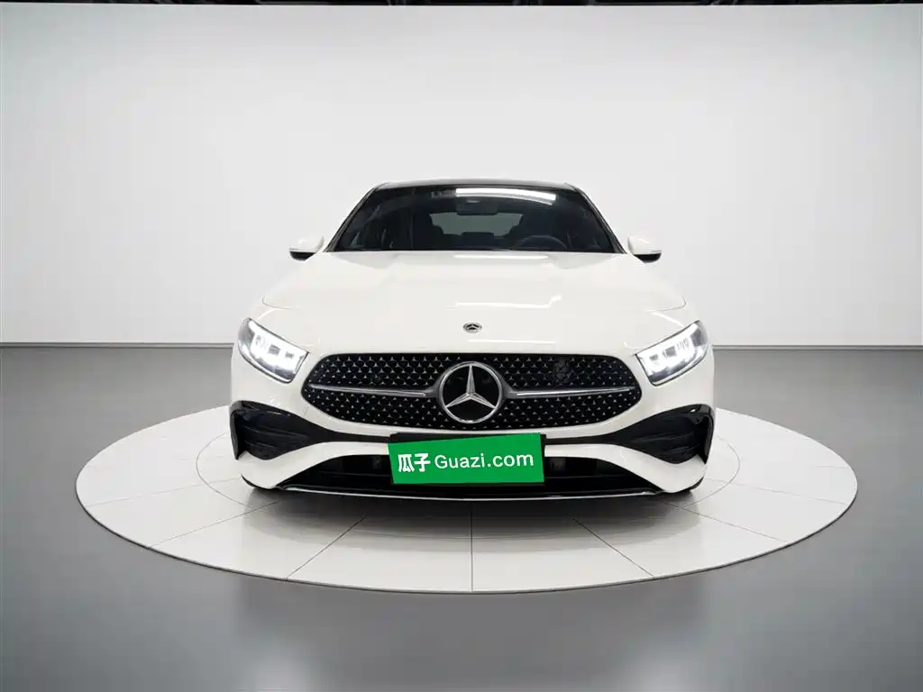 Mercedes-Benz A-Class 2025 A 200 L Fashion Edition фото 3