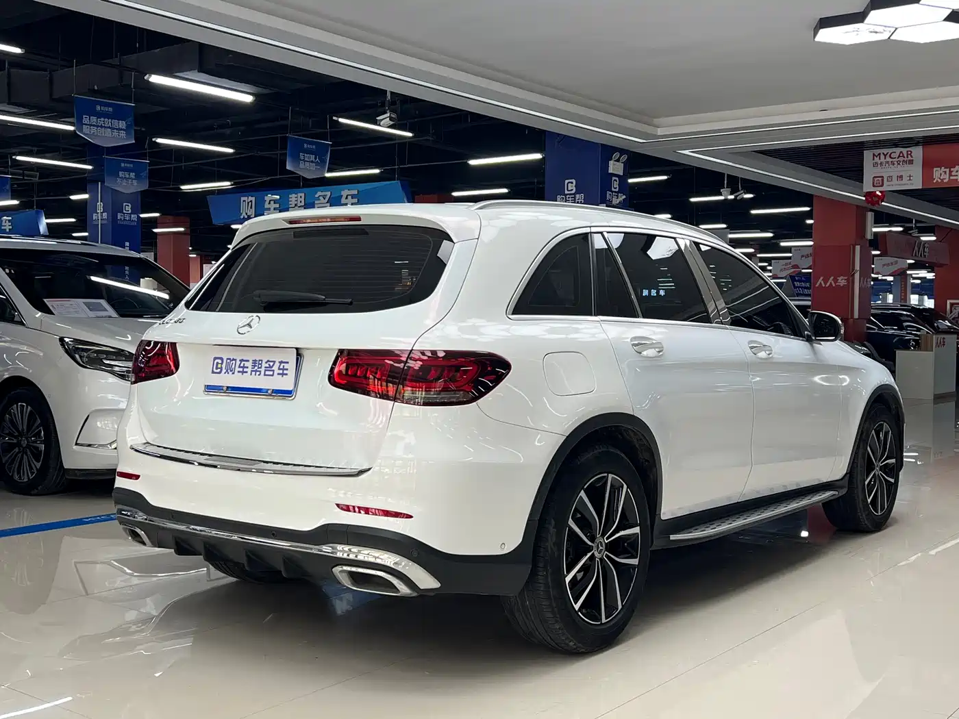MERCEDES-BENZ GLC