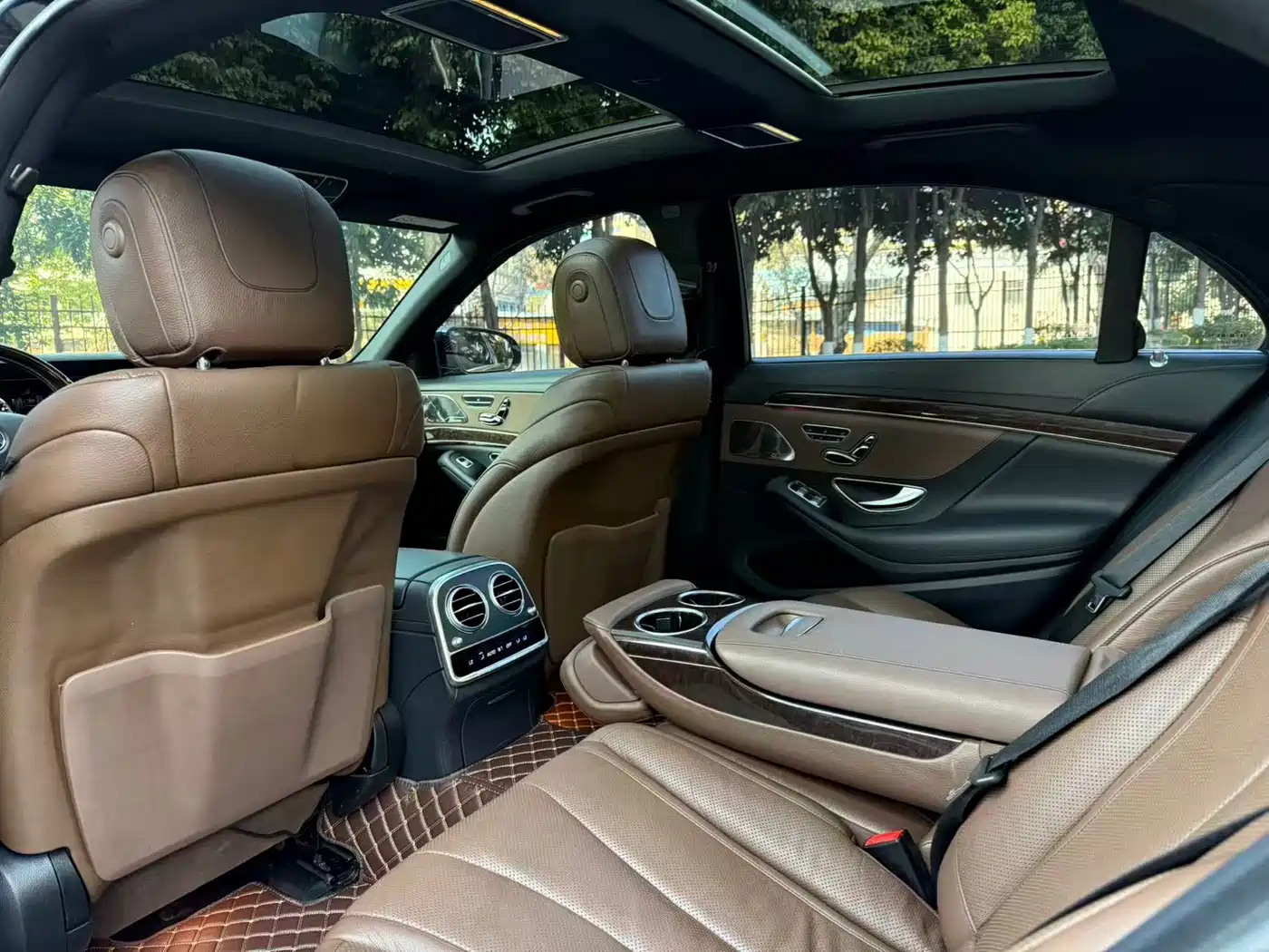 Mercedes-Benz S-Class 2017 S 320 L Luxury фото 8