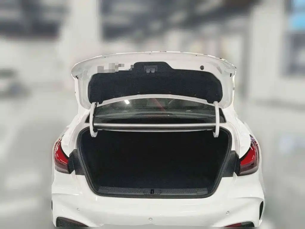 MG MG5 2026 2026 180DVVT Global Pioneer Edition