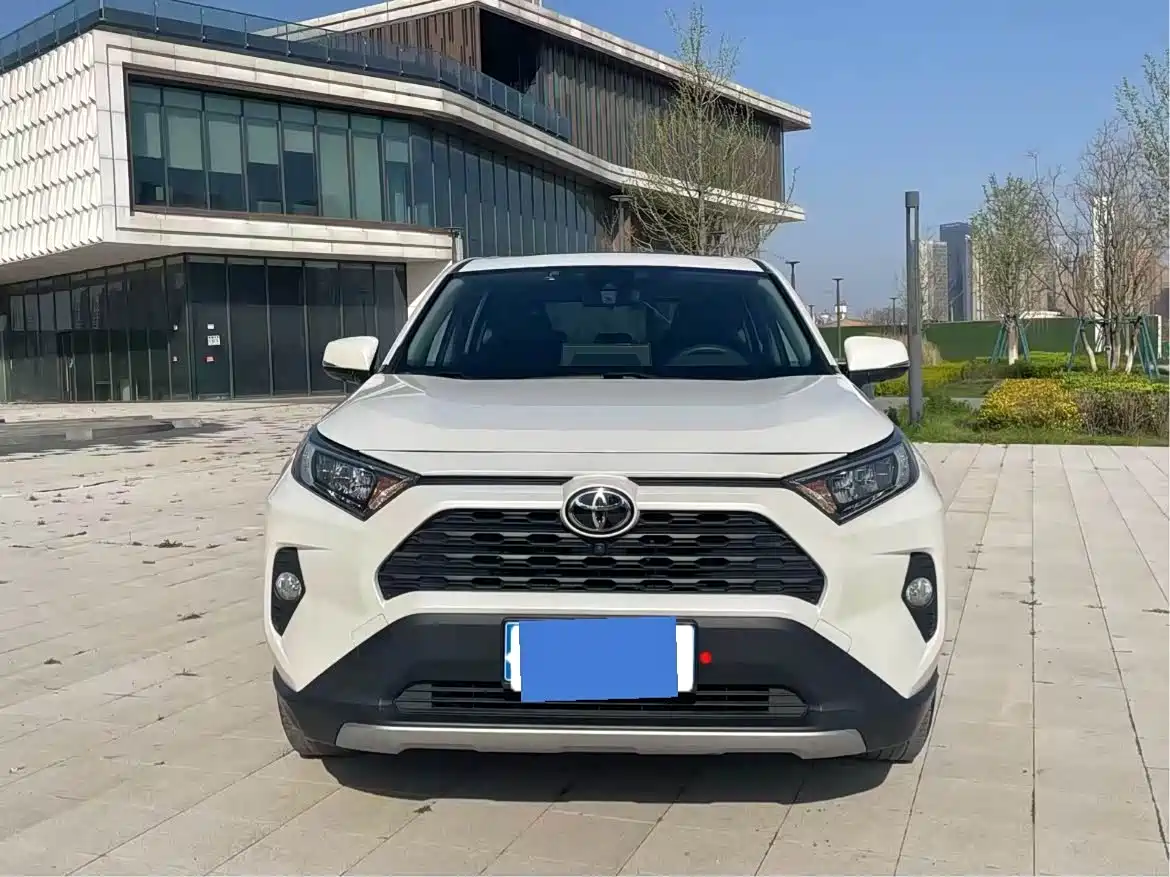 Toyota RAV4 Rongfang 2021 2.0L CVT 2WD Trend фото 2